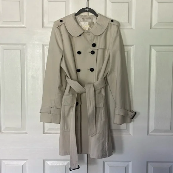 Coach 1941 Cream Trench Coat - Picture 1 of 10